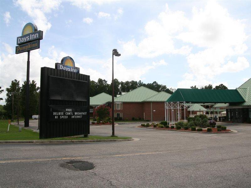 Days Inn By Wyndham Petersburg/South Fort Lee Esterno foto