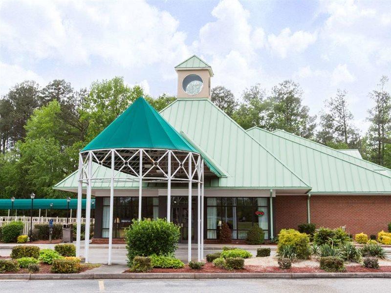 Days Inn By Wyndham Petersburg/South Fort Lee Esterno foto