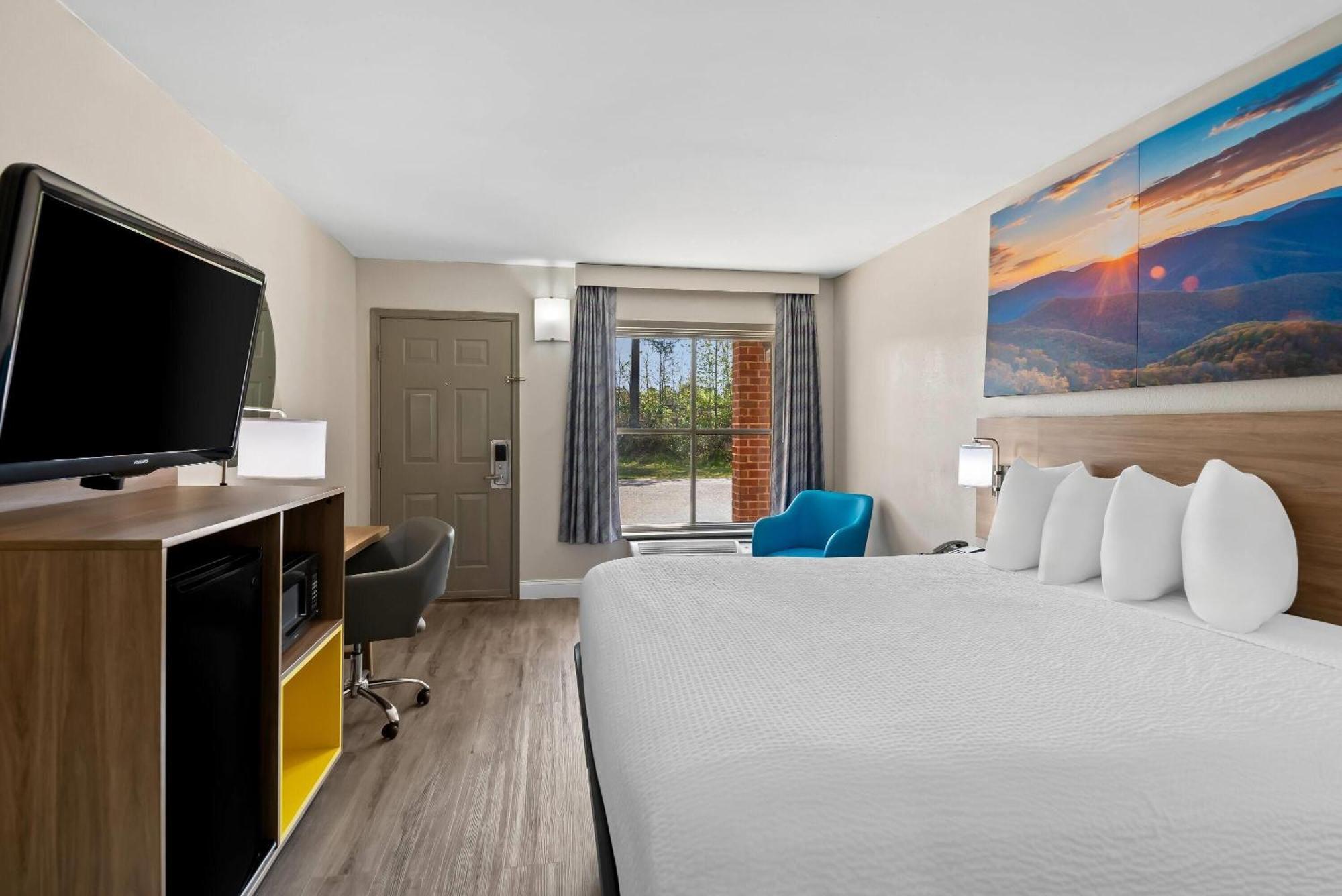 Days Inn By Wyndham Petersburg/South Fort Lee Esterno foto