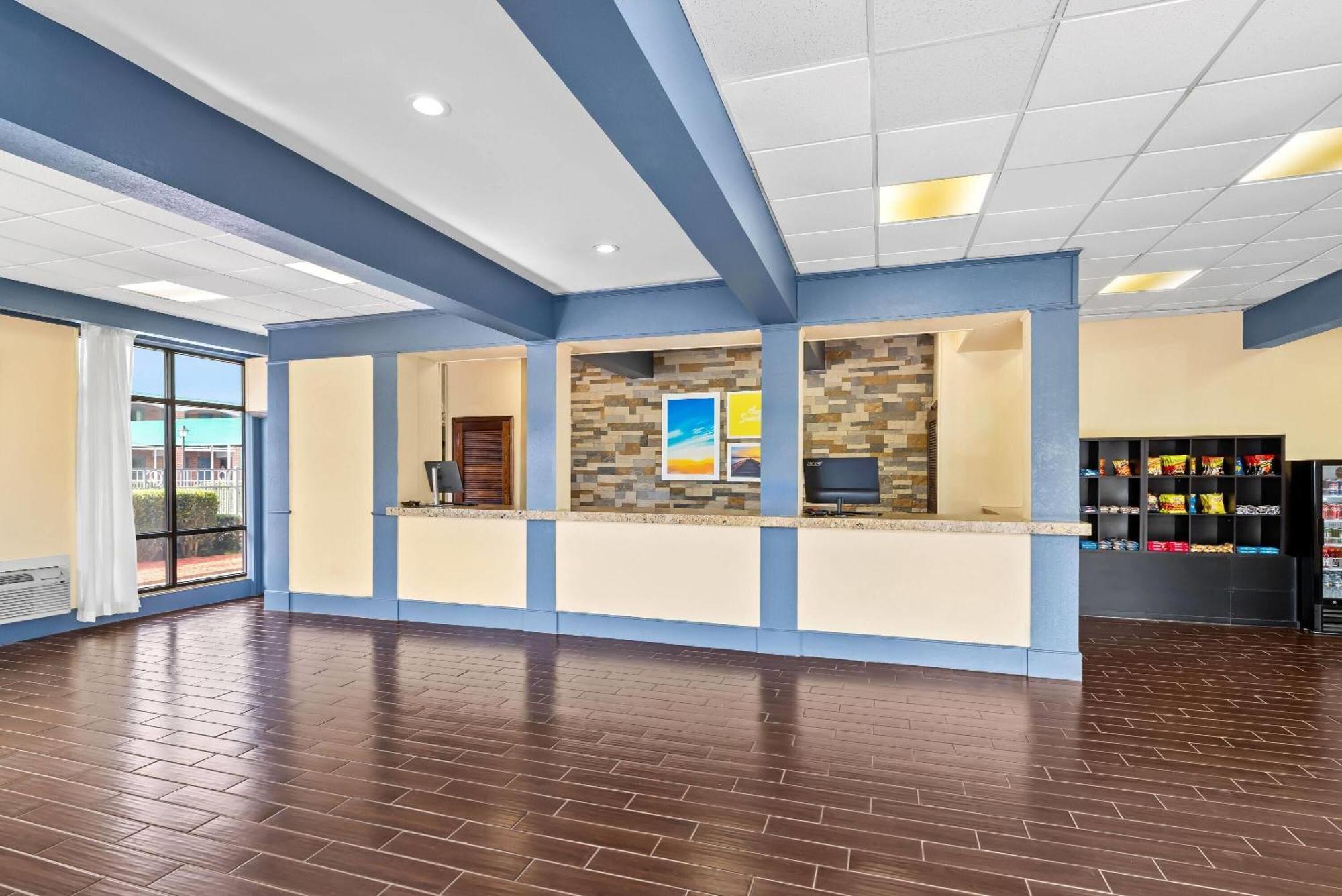 Days Inn By Wyndham Petersburg/South Fort Lee Esterno foto